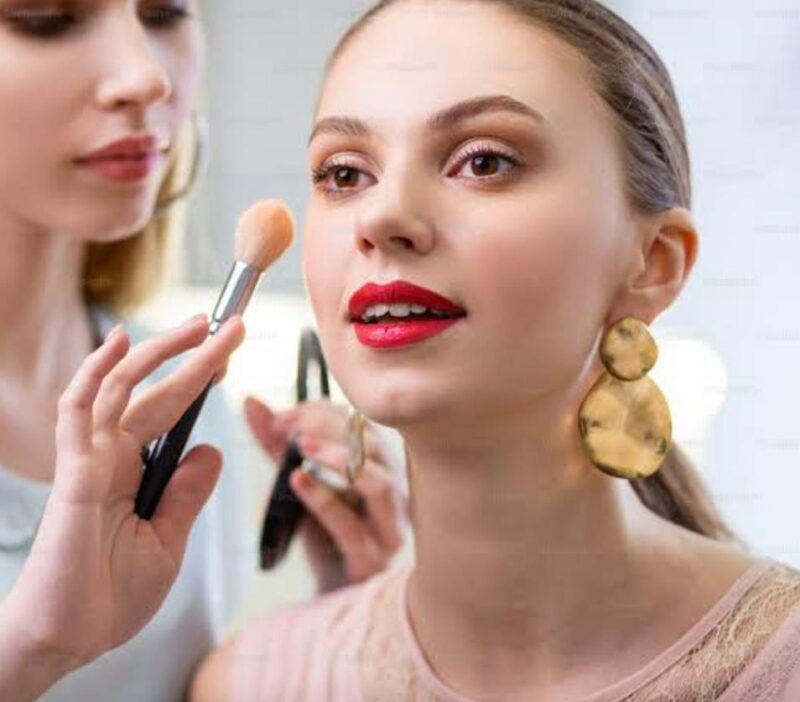 Premium makeup (tunangan, lamaran) 